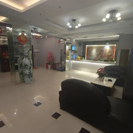 Chenzhou Xinfu Hotel (Chenzhou Station Youa Plaza)
