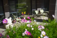 BUWAN Courtyard Garden Vacation Homestay (Hemu Scenic Area Store) 허무촌 허무 성공 야영지 주변 호텔