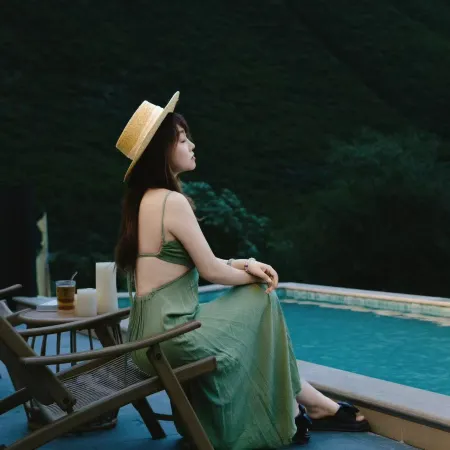 Jiuzhaigou · Dusk Mountain Villa