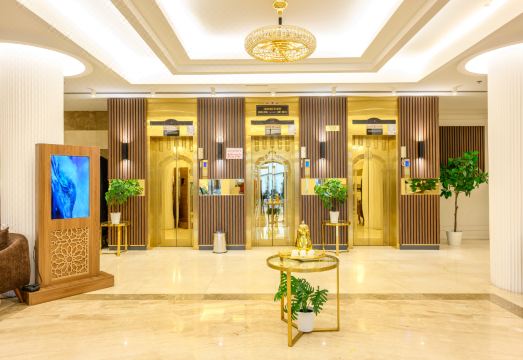 아브라지 인 로열 호텔