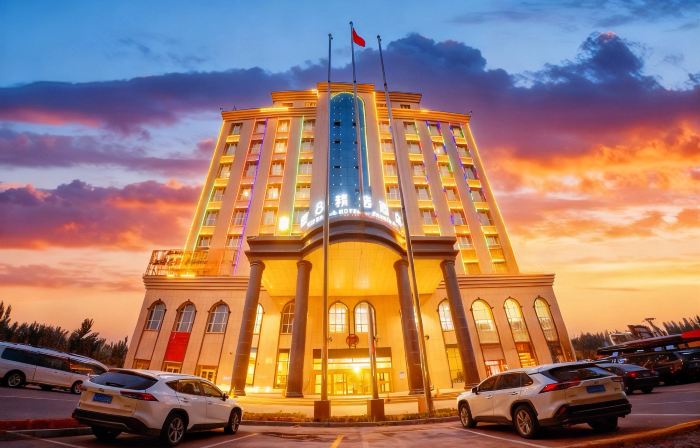 Super 8 Hotel (Minfeng Specialty Commercial Street)