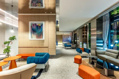 Holiday Inn Express Shanghai Changyang Road by IHG Hotel in zona Shanghai Electric Power Technology and Management College