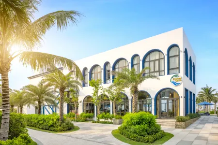 Royal Beachfront Villas & Spa Hoi An Danang