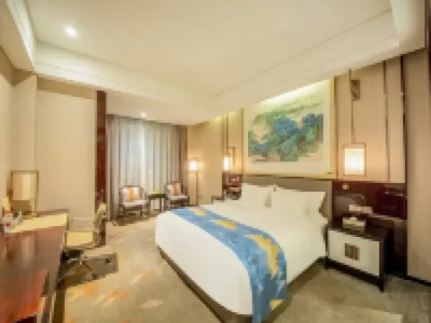 Grand  huayun hotel Hoteles en Pingdu