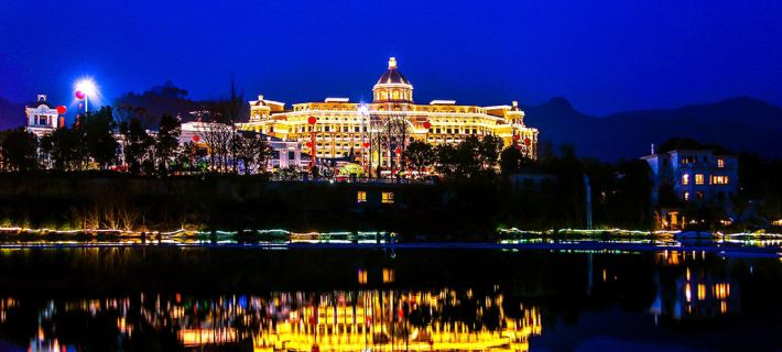 Xianhua Sandalwood International Hotel Hotels in Pujiang