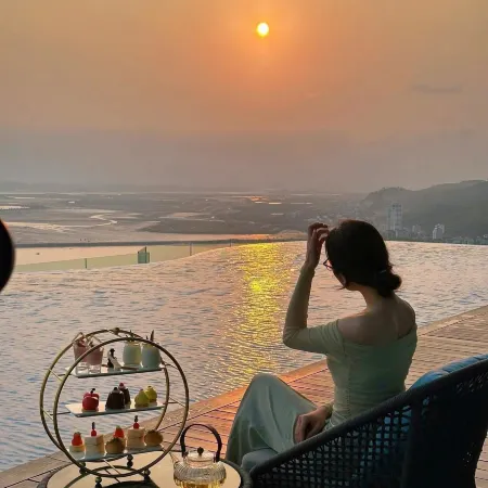 Alacarte Condotel Ha Long Bay