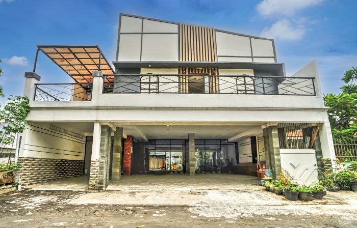 Hotel O near Ciputra World Surabaya formerly Darmo Residence