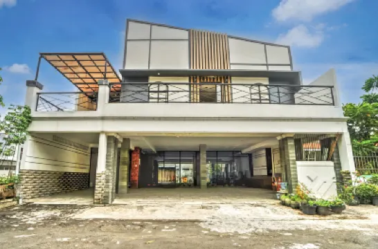 Hotel O near Ciputra World Surabaya formerly Darmo Residence  호텔