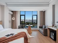 Dingyu Coast Hotel Hotels near Caicun