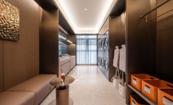 Shangrao High Speed Railway Station Crystal Orange Hotel