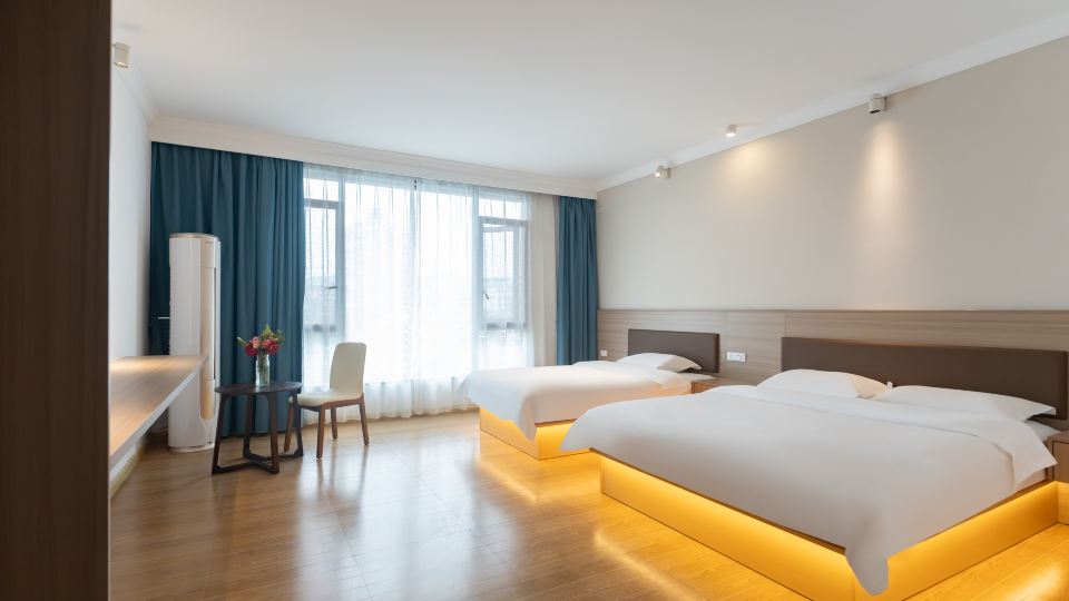Yunke Riverside Mercure (Liuzhou Sanjiang Drum Tower Fengyu Bridge)