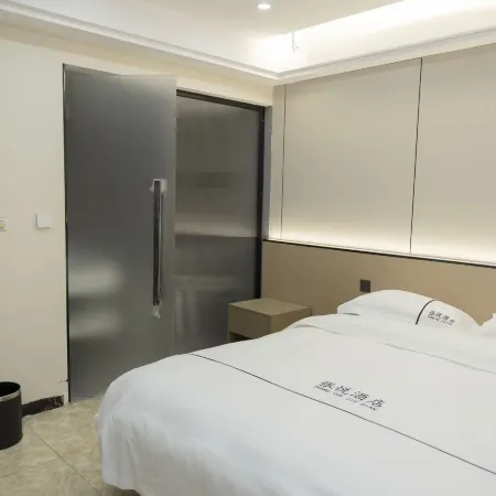 Luoping Zhangyue Express Hotel Hotéis em Condado de Luoping