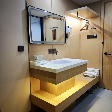 City 118 Hotel Chain (Suzhou Lingbi Wenzhou Mall Store)