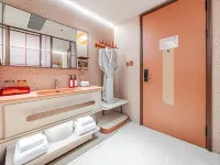 Huajiantang Se Hotel (Taiyuan Liuxiang Zhonglou Street Scenic Area Branch) Hotels near Ying Ze