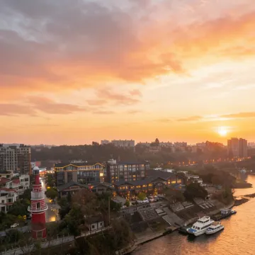 Leshan Chanyi Yiyue Hotel
