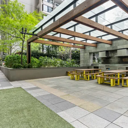 Ultra-Convenient CBD Pad 2BR - 2min to Southern Cross