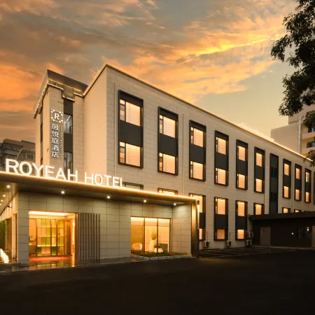 Royeah Hotel