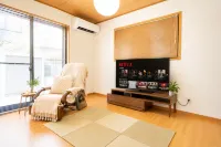 최대 13명 숙박 가능, 넓은 거실, 4개의 침실, 장기 숙박 가능, 2대 주차 가능 NGO - 빌라