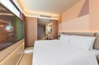 Orange Hotel (Nanchang Honggutan Qiushui Plaza)