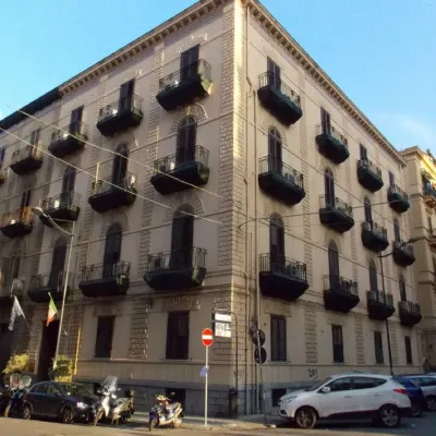 Hotel Tonic Hotels near Palermo Harbour