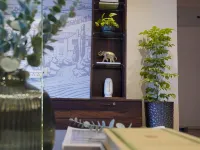 Vayavia Vine | Private 1BHK in 3BHK with Shared Kitchen & Living Hotels in Nashik