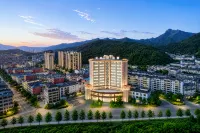 Luanchuan Time Story Hotel