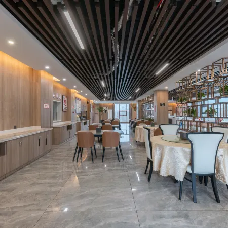 Huamei Elegant Hotel (Huashan Scenic Area Tourist Center)