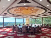 Lake Jingpo Lakeside Resort Hotel - Pet friendly
