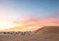 Dunhuang Mingsha Flaming Tent Camping Hotel - Romantische