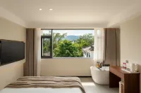 Half-Awake Huizhou-style Homestay in Hongcun Scenic Area - New