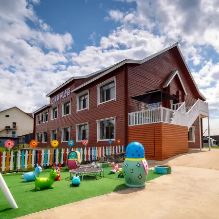Matreshkas Red Pine Hotel