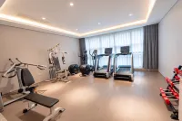 Ningbo Oriental New Century Grand Hotel (Yongzhou Ave Subway Stn, Ningbo Lishe Airport Branch) - Nouto- ja jättöpalvelut