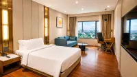 Pride Plaza Indore - プール