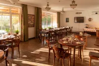 Jipek Joli Hotel - 3-Star
