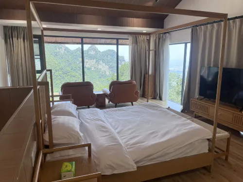 Yangxi Yun She - pemandangan pegunungan