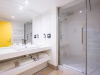 B&B HOME Brides-les-Bains Les 3 Vallées Hotels near Troika