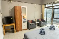 Nature's Heaven Hostel - Mountain view