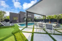 Modern Villa | Pool | BBQ | Fireplace - صديق للحيوانات الاليفة