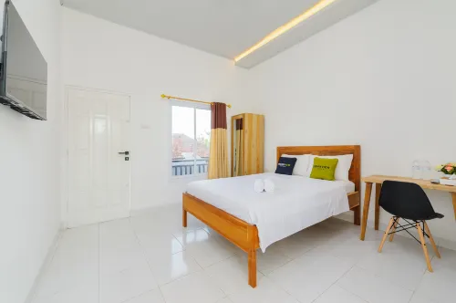 Urbanview Hotel Syariah Betego Enggal by RedDoorz - 3-Star