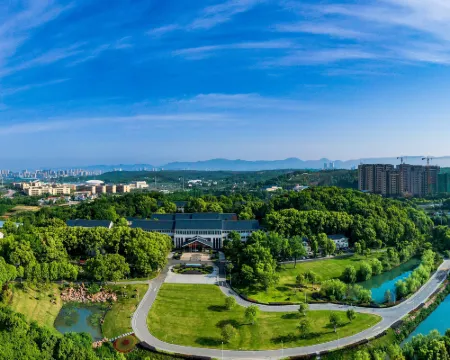 Jingshan Guokang Hotel Hotels in Jingshan