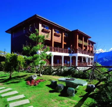 Liching Garden Village Hotels in der Nähe von Immergrün Weideland