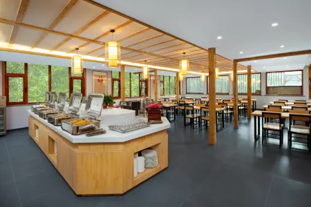 Wutai Mountain Yizhanmingdeng· Chanxin Shuyuan Отели рядом с достопримечательностью «Shiziwo Temple»