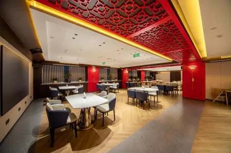 Shangqiu Zhongliang International Hotel Отели рядом с достопримечательностью «Shangqiu Polytechnic (Shenhuo Avenue)»