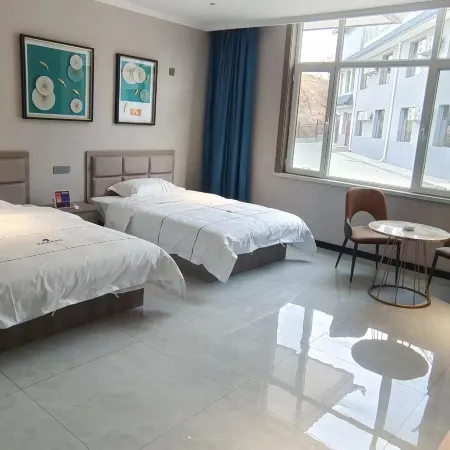 Xinhang Business Hotel (Lanzhou New District Zhongchuan International Airport)