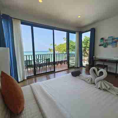 Lipe Sunrise Beach House Rooms