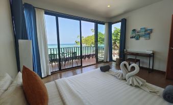 Lipe Sunrise Beach House