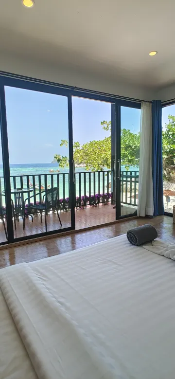 ห้องวิวทะเลสามห้องนอน