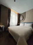 Home Inn (Shanghai New International Expo Center Minsheng Road Yanggao Middle Road Metro Station) Hotels near Shanghai Pudong Exhibition Hall