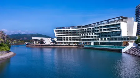 Summer Surfing Resort Отели рядом с достопримечательностью «Boundary Island»