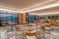 桔子青島膠東國際機場航廈飯店 - 停車場